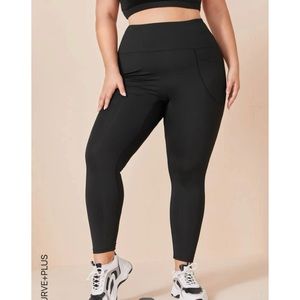 NWOT - SHEIN Plus Sports Leggings w/ Phone Pocket